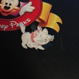 Disney Parks Marie Cat Pin